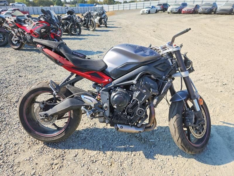 2015 TRIUMPH Street Triple