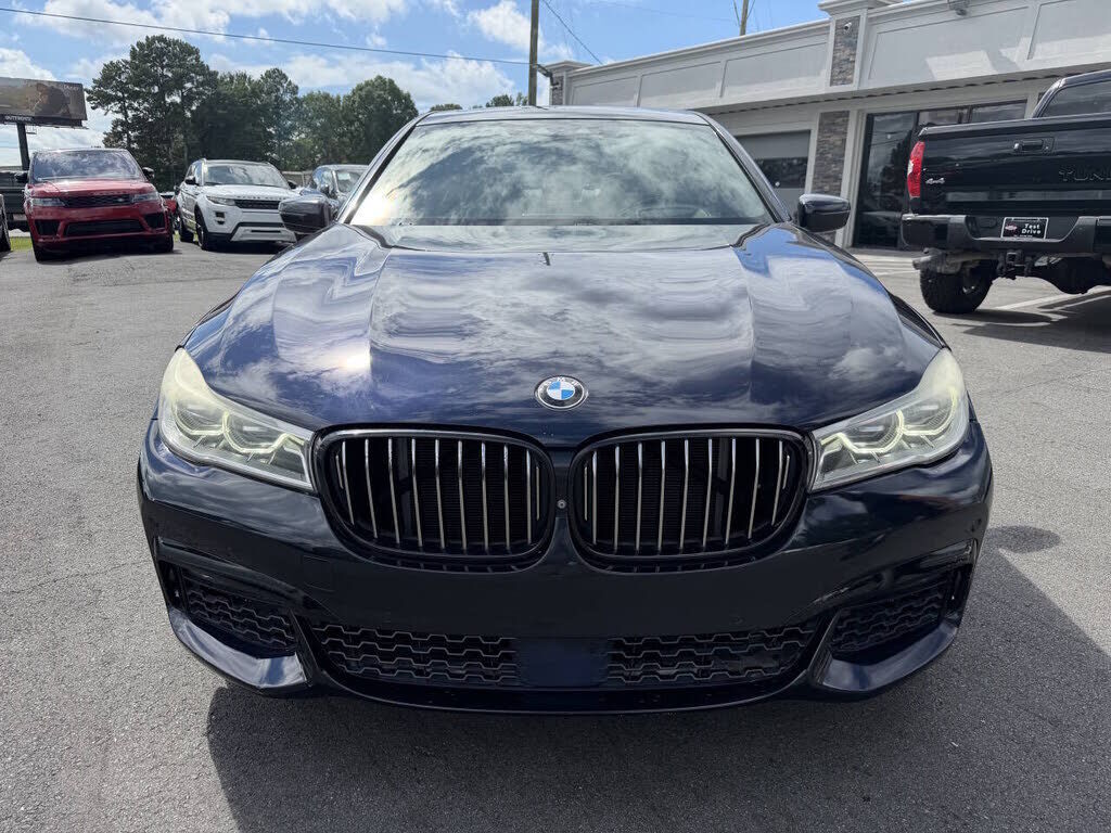 2016 BMW 750i