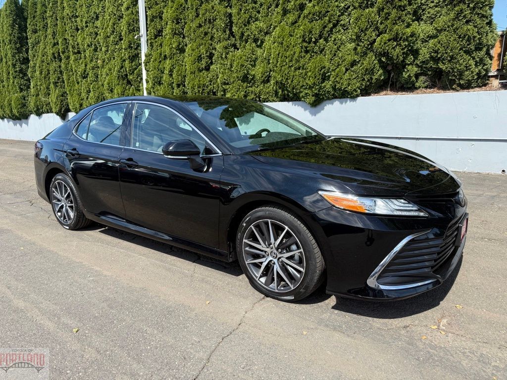 2021 TOYOTA Camry