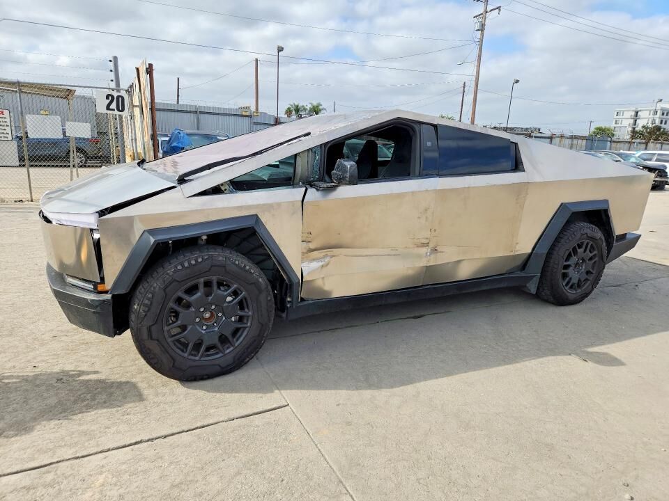 2024 TESLA Cybertruck