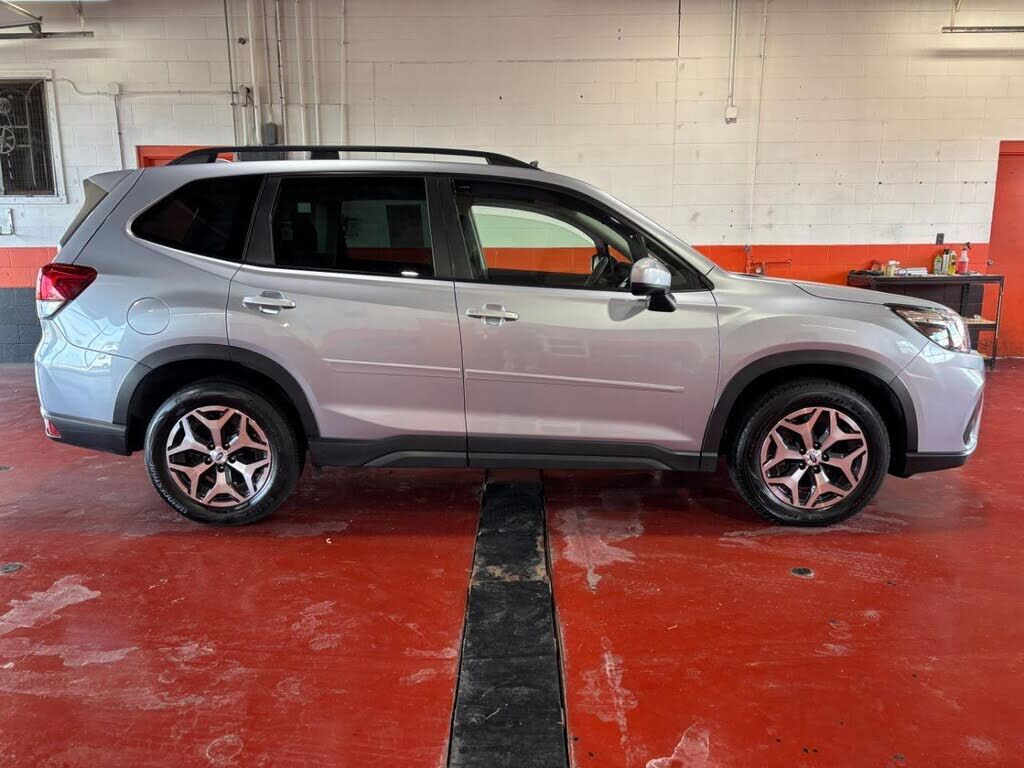 2020 SUBARU Forester