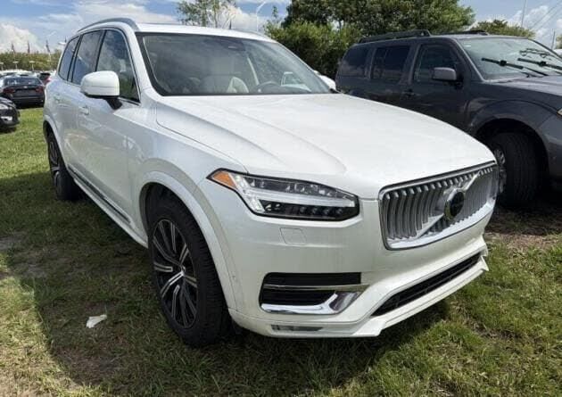 2025 VOLVO XC90