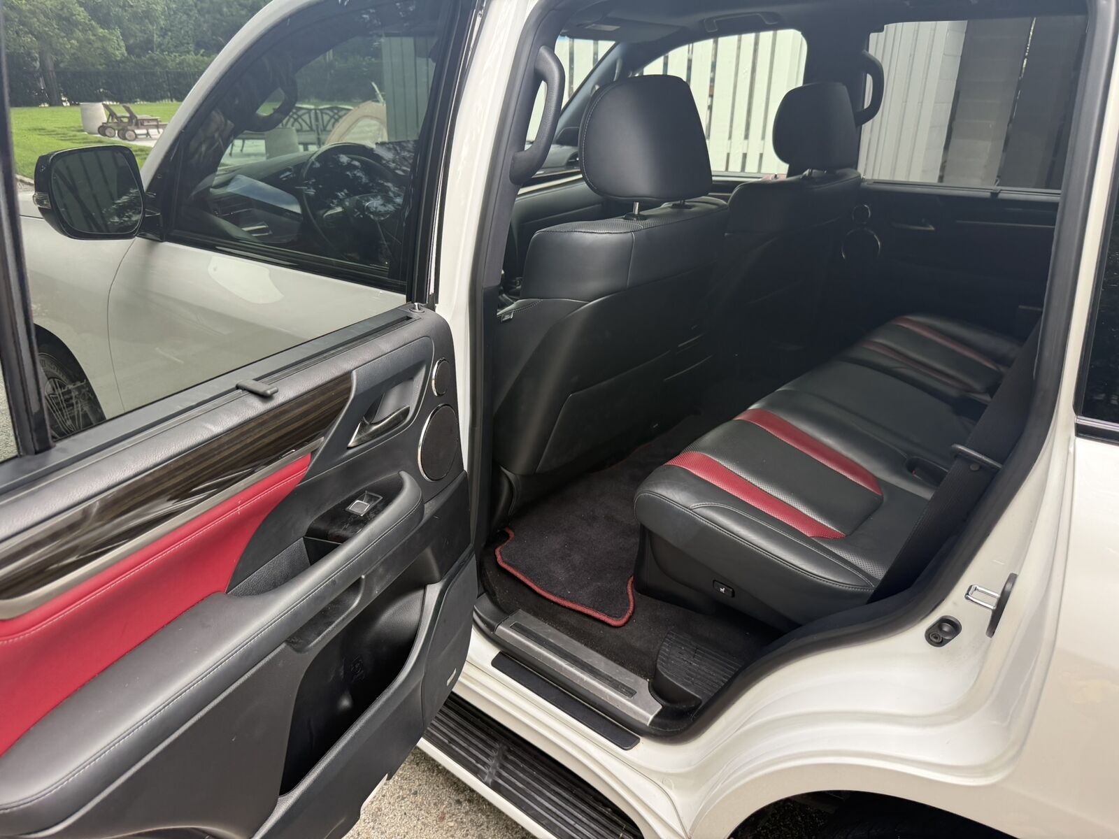 2021 Lexus LX