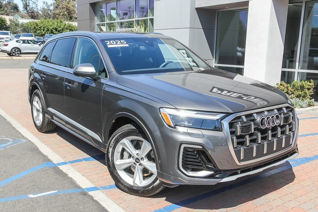 2025 AUDI Q7