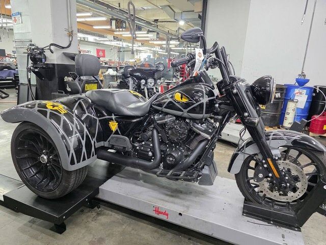 2023 HARLEY DAVIDSON FLRT / Freewheeler