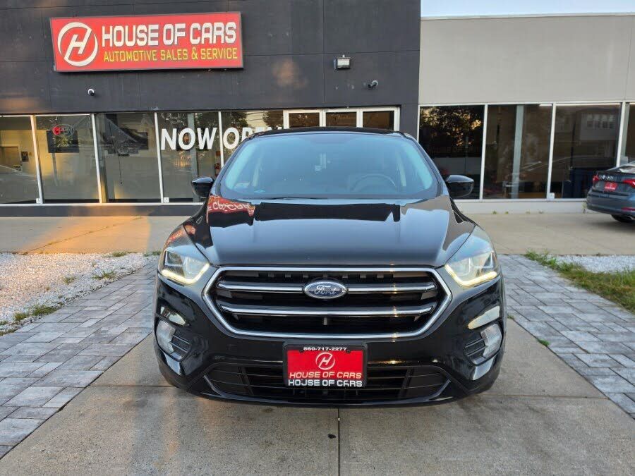 2017 FORD Escape
