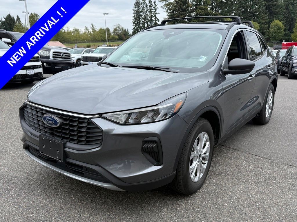 2024 FORD Escape