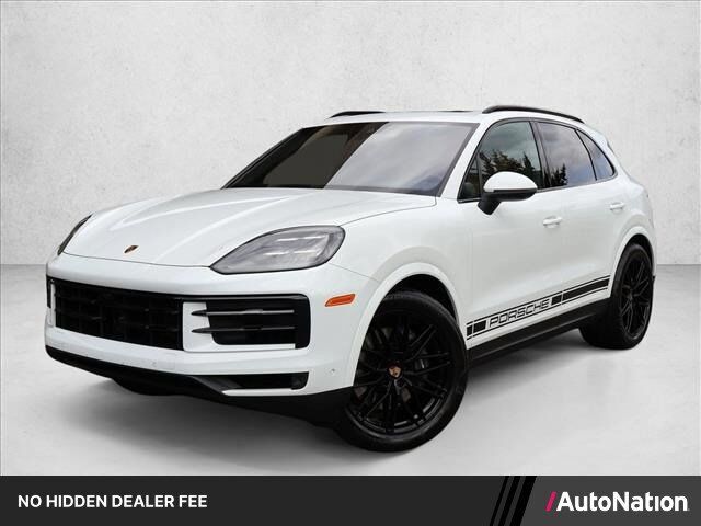2025 PORSCHE Cayenne