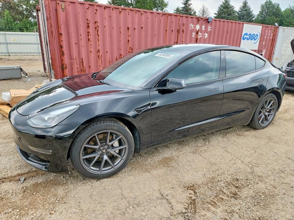 2021 TESLA Model 3
