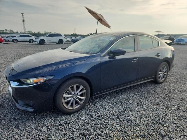 2022 MAZDA Mazda3