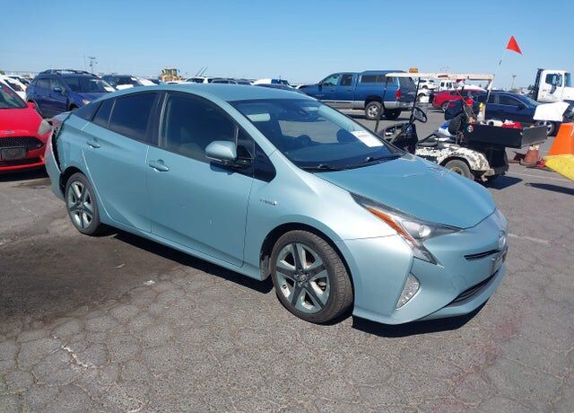 2017 TOYOTA PRIUS