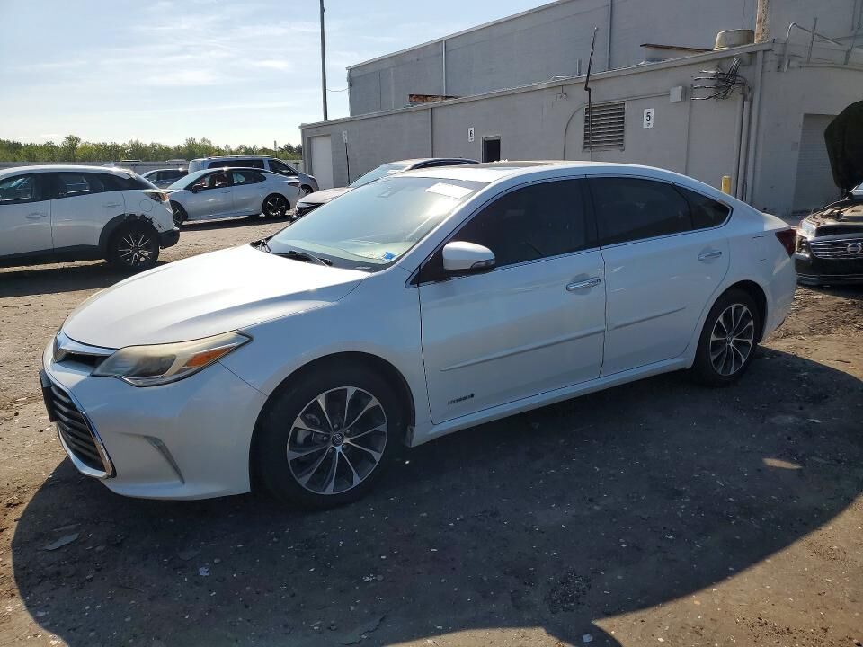 2018 TOYOTA Avalon