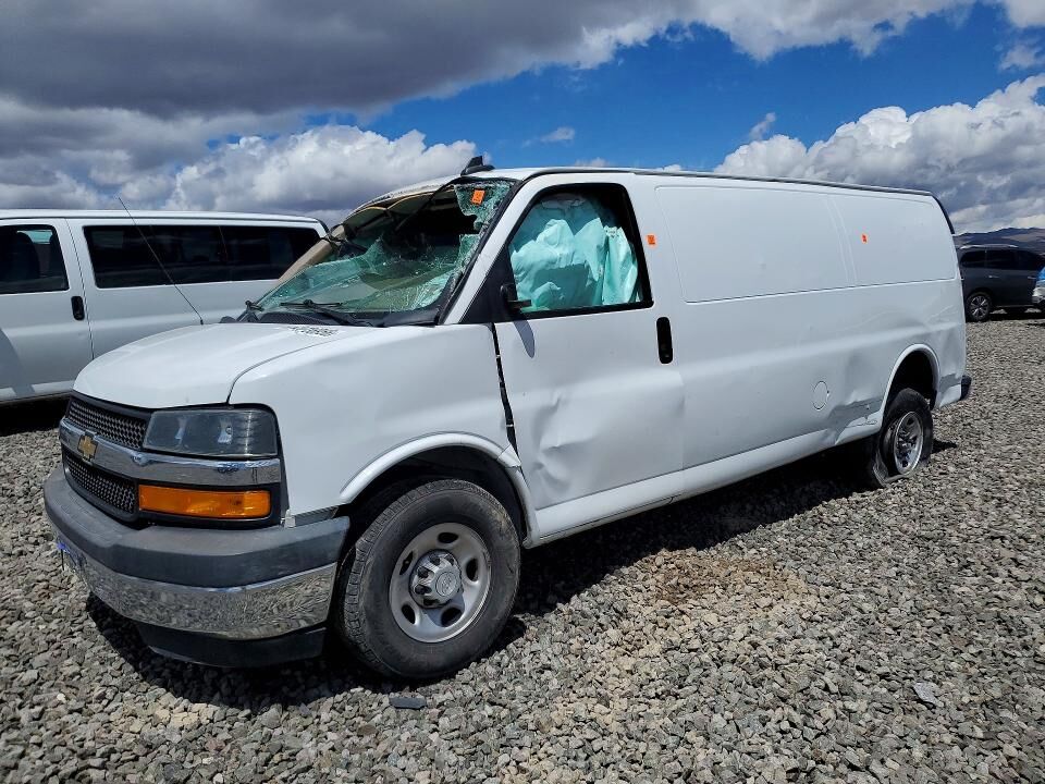 2018 CHEVROLET Express