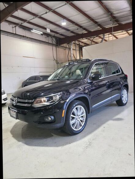 2013 VOLKSWAGEN Tiguan