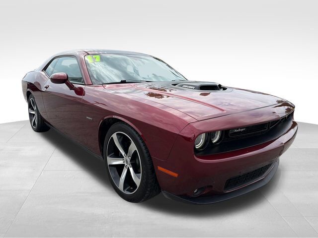 2017 DODGE Challenger