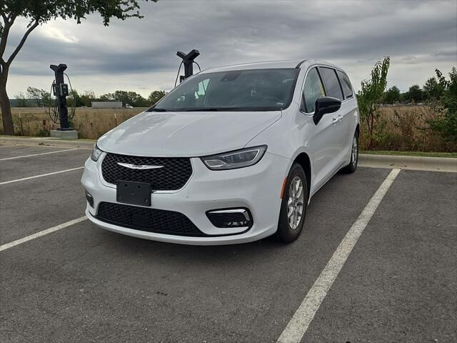 2025 CHRYSLER Pacifica