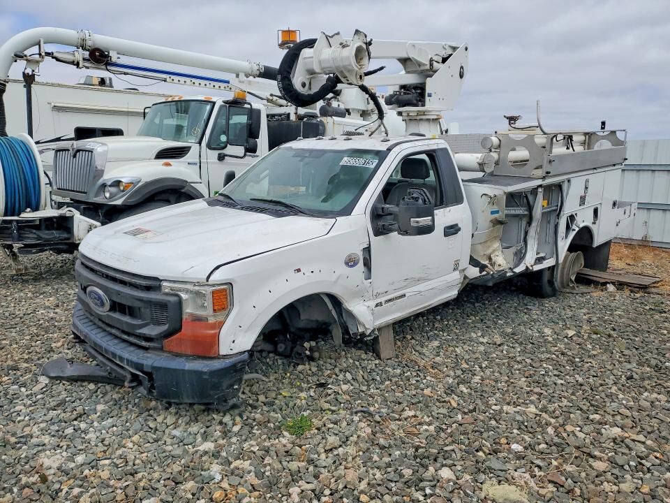 2022 FORD F-550