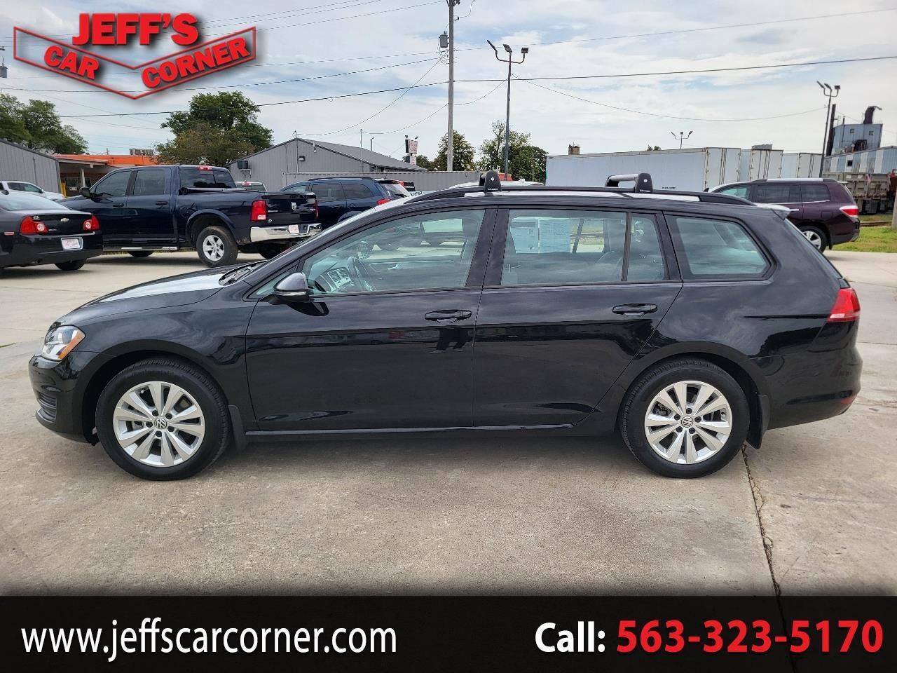 2017 VOLKSWAGEN Golf SportWagen
