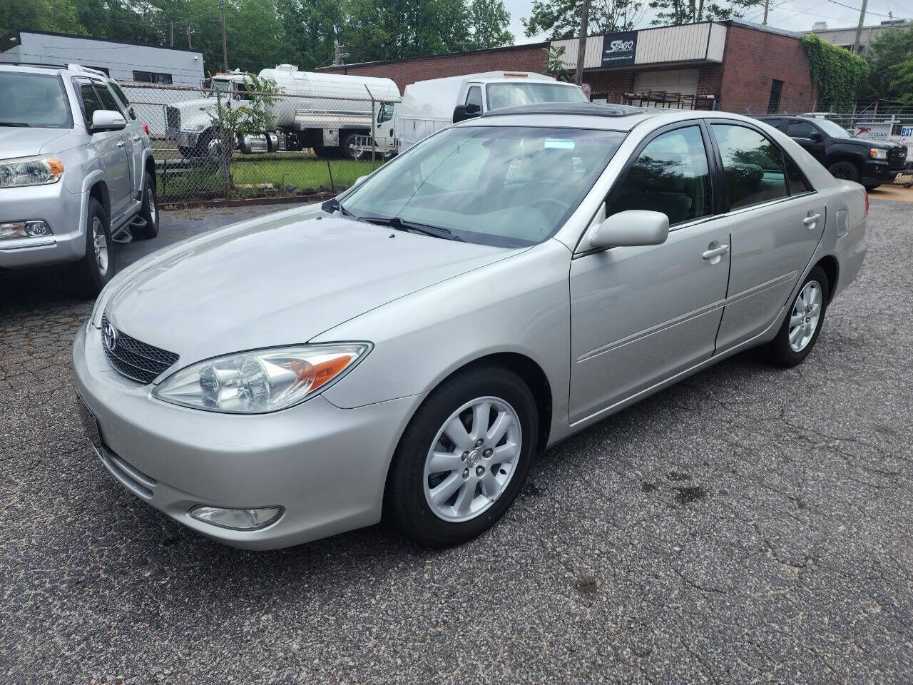 2004 TOYOTA Camry