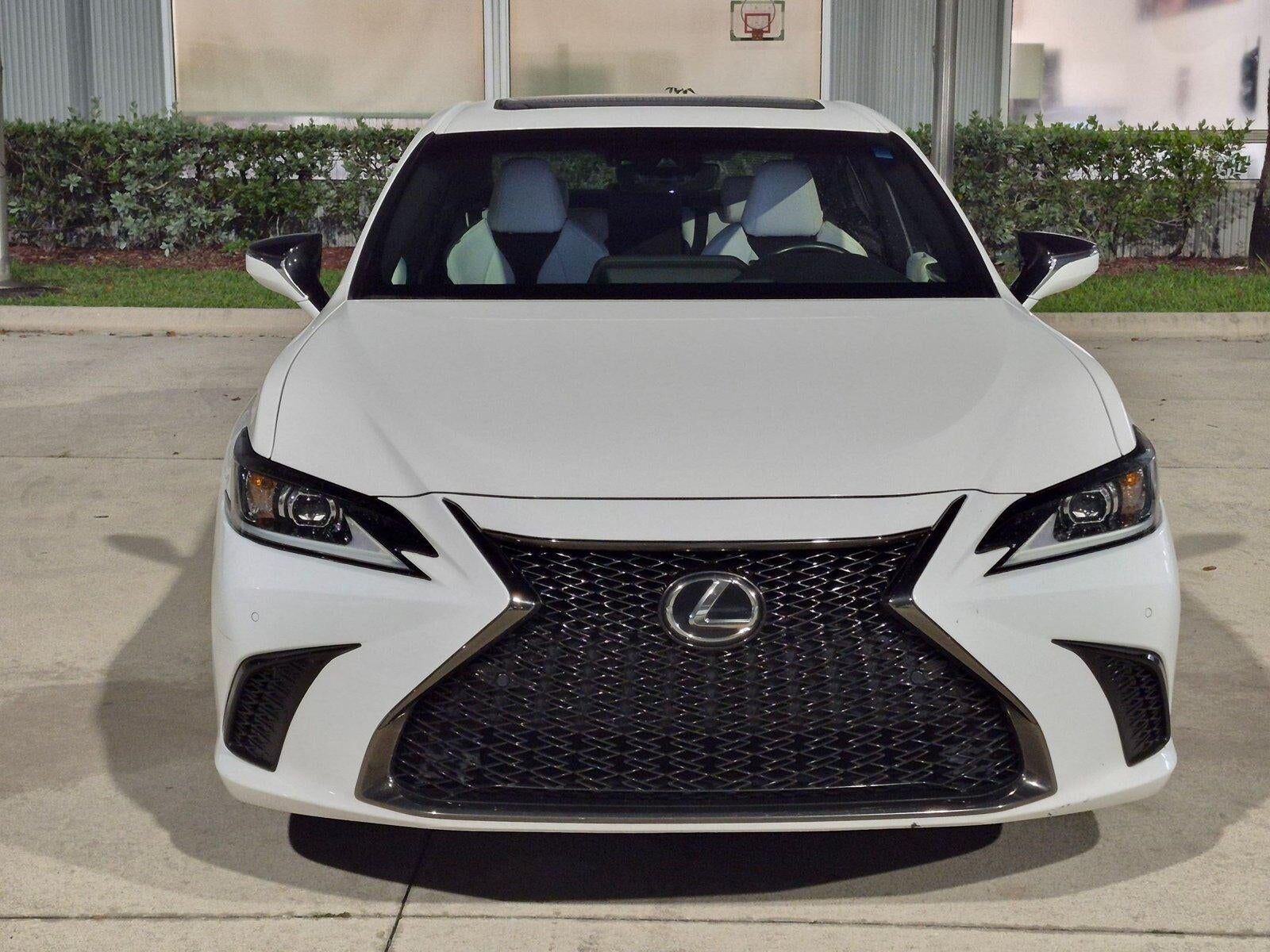 2023 Lexus ES