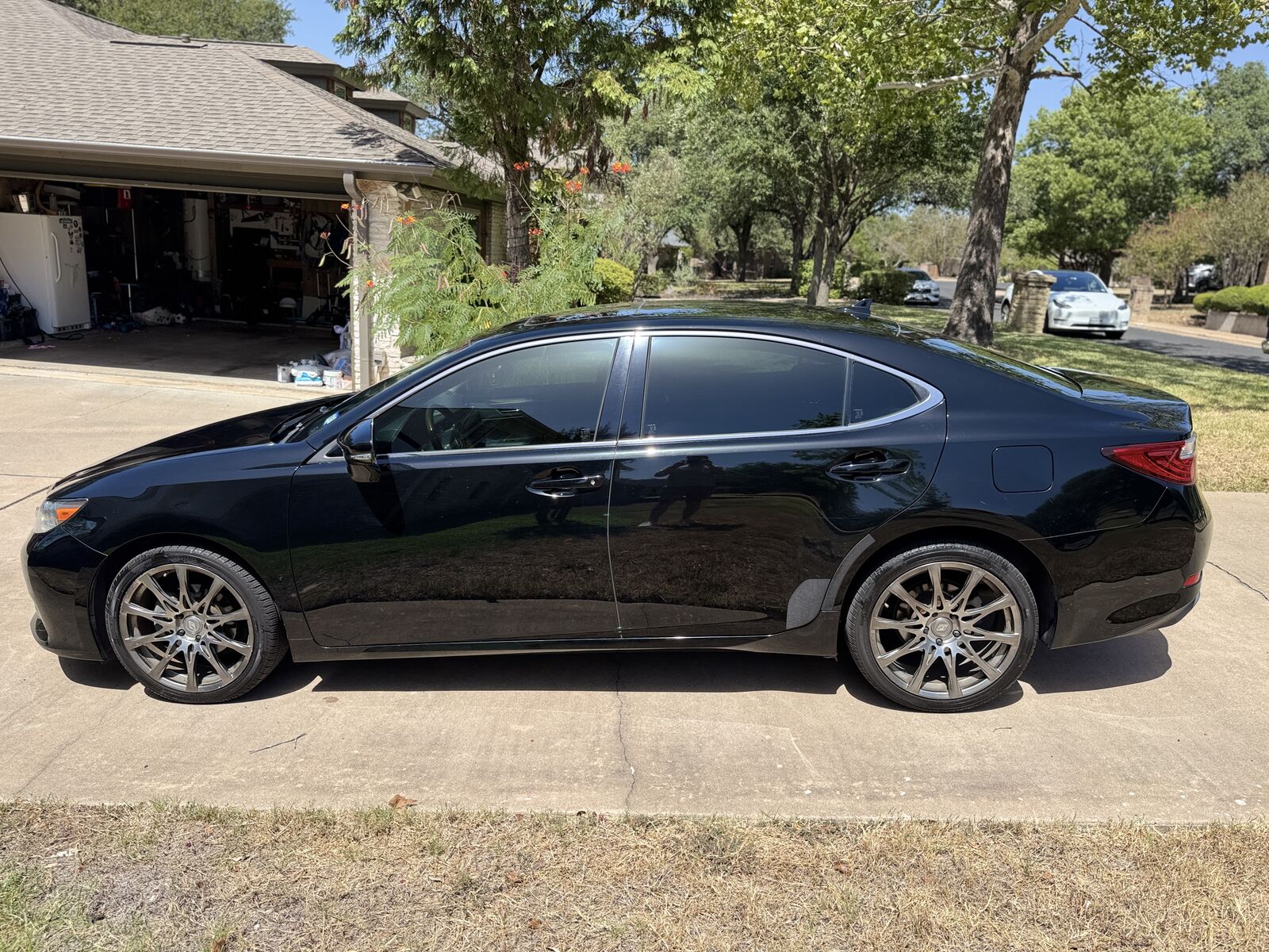 2013 LEXUS ES
