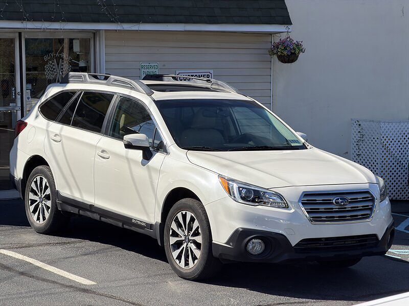 2017 SUBARU Outback