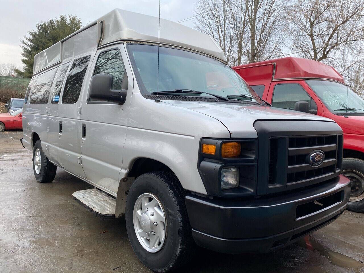 2009 FORD E-250