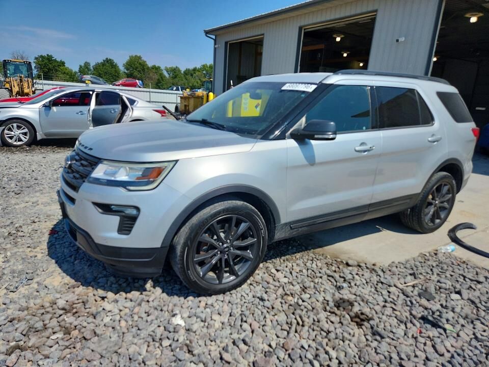 2018 FORD Explorer