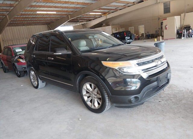 2014 FORD Explorer