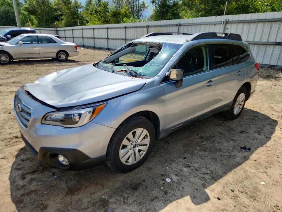 2015 SUBARU Outback