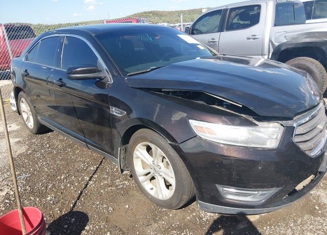 2013 FORD Taurus