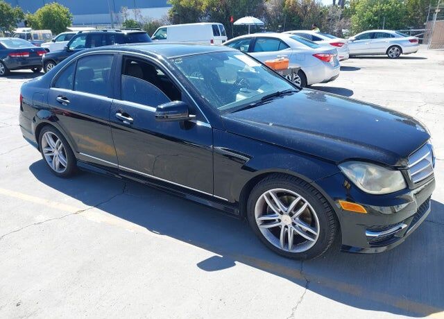 2014 MERCEDES-BENZ C-Class