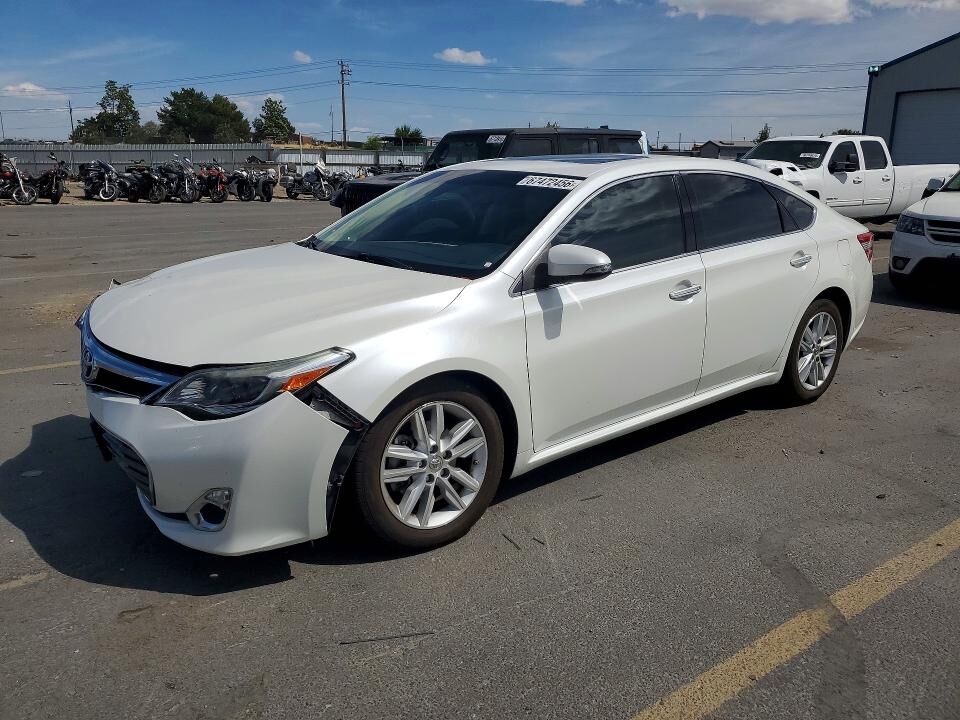 2013 TOYOTA Avalon