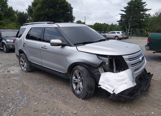 2011 FORD Explorer
