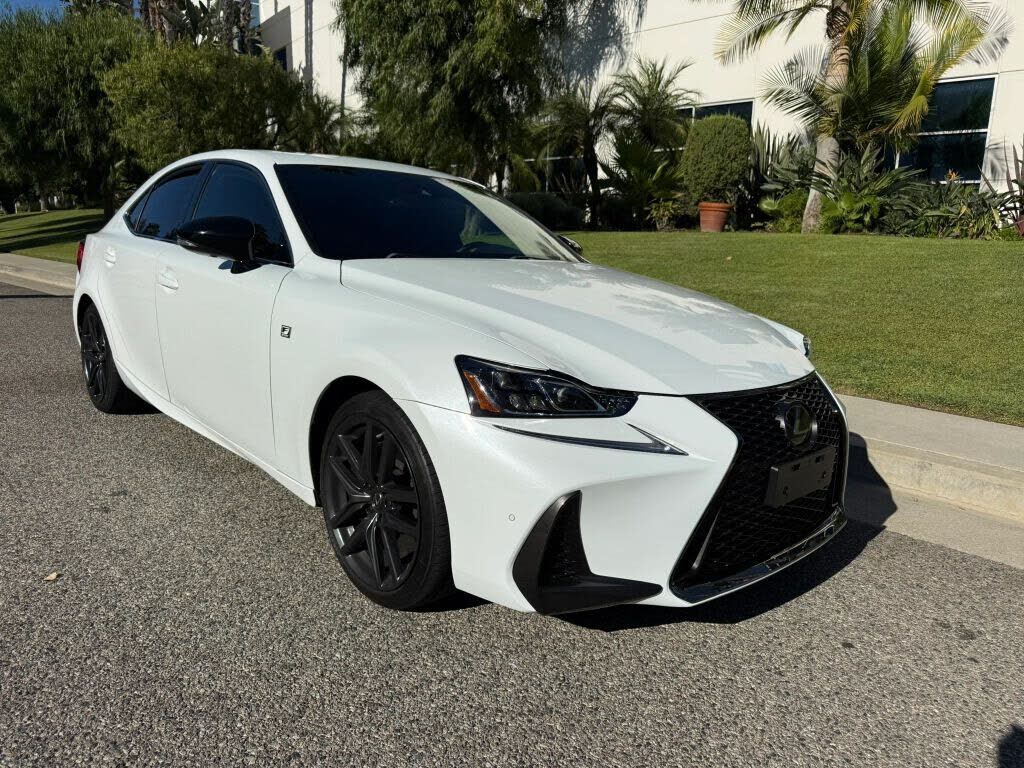 2020 LEXUS IS