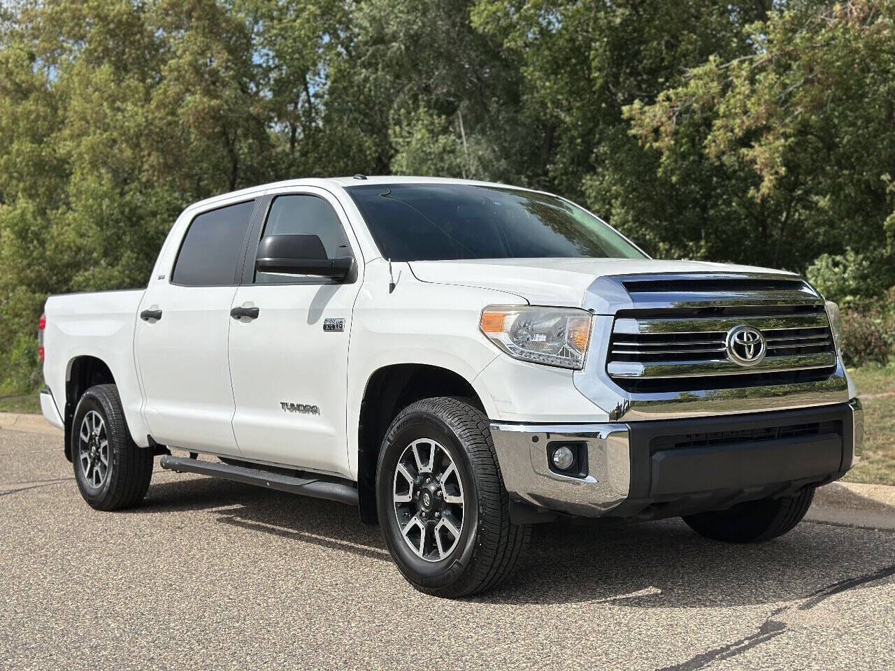 2017 TOYOTA Tundra