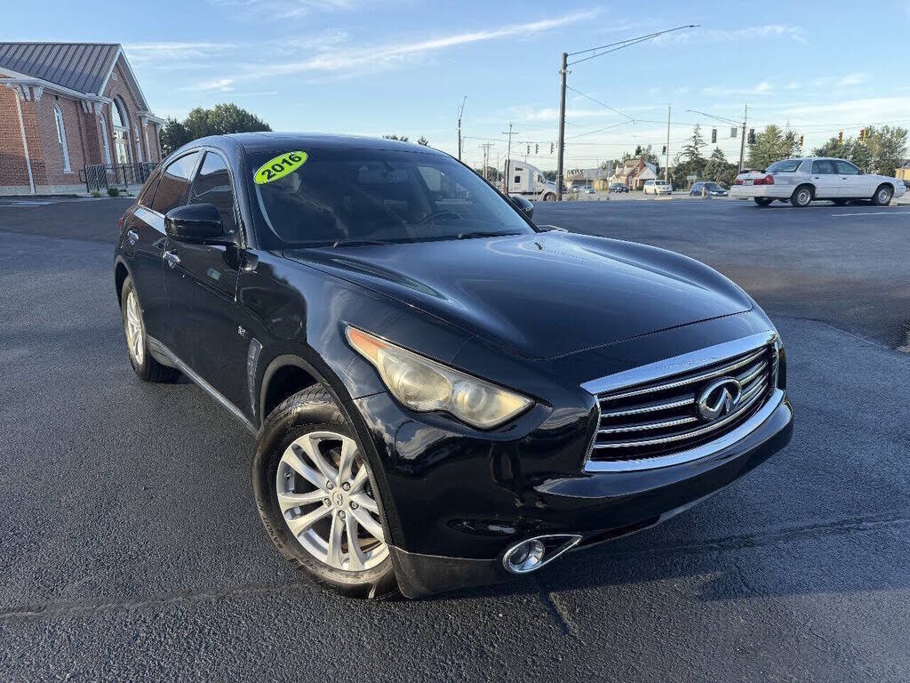 2016 INFINITI QX70