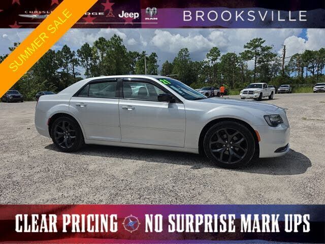 2021 CHRYSLER 300