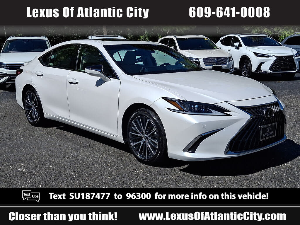 2025 LEXUS ES