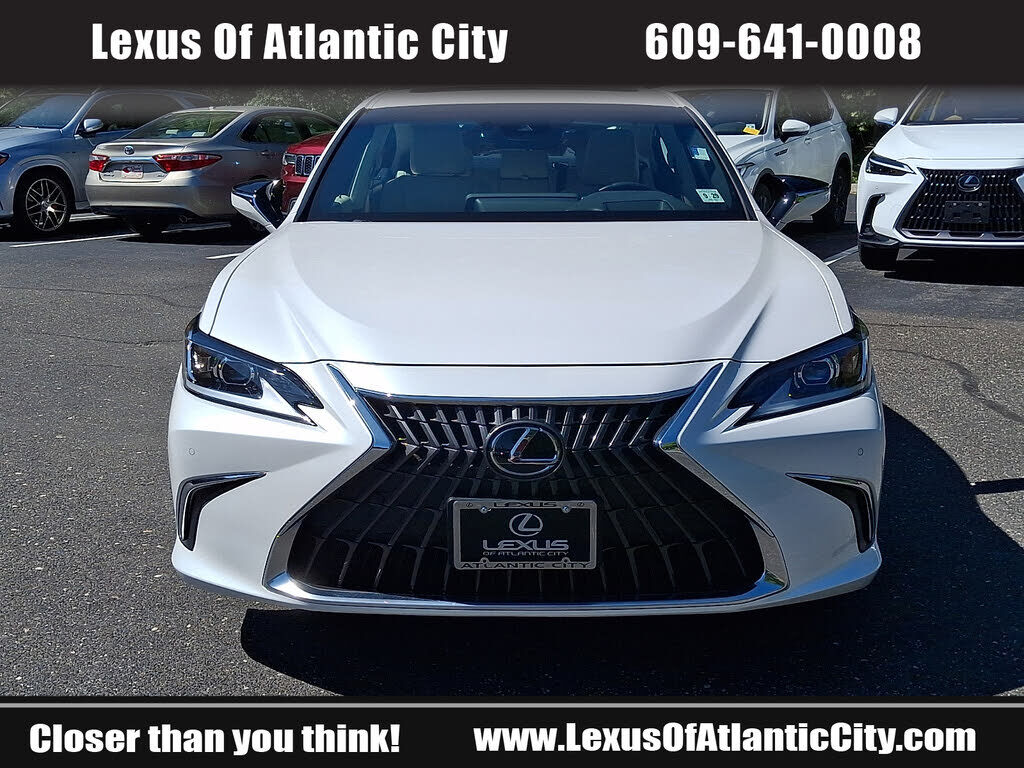 2025 Lexus ES