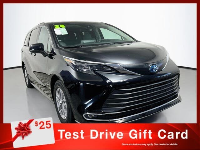 2024 TOYOTA Sienna