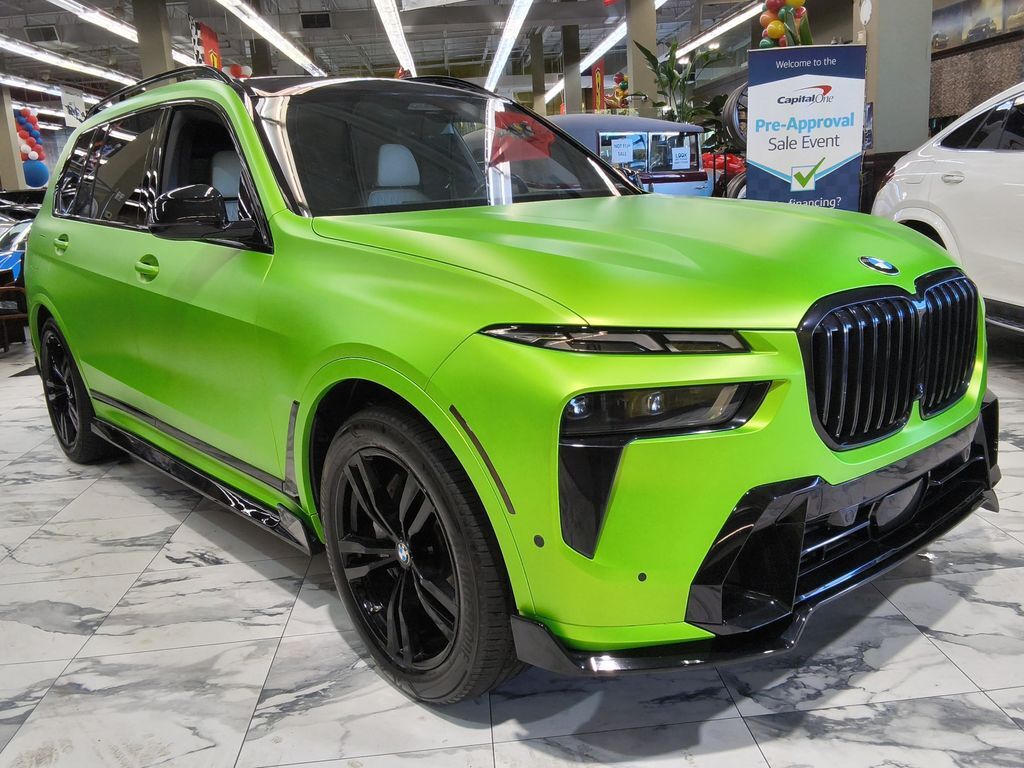 2023 BMW X7