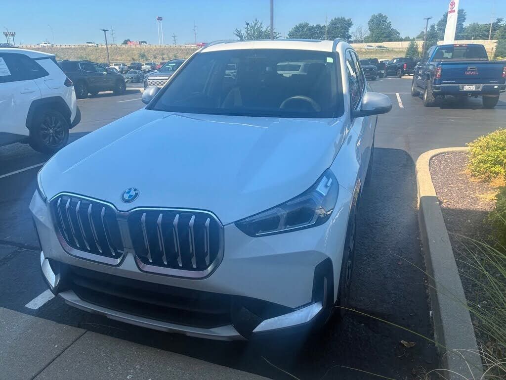 2023 BMW X1