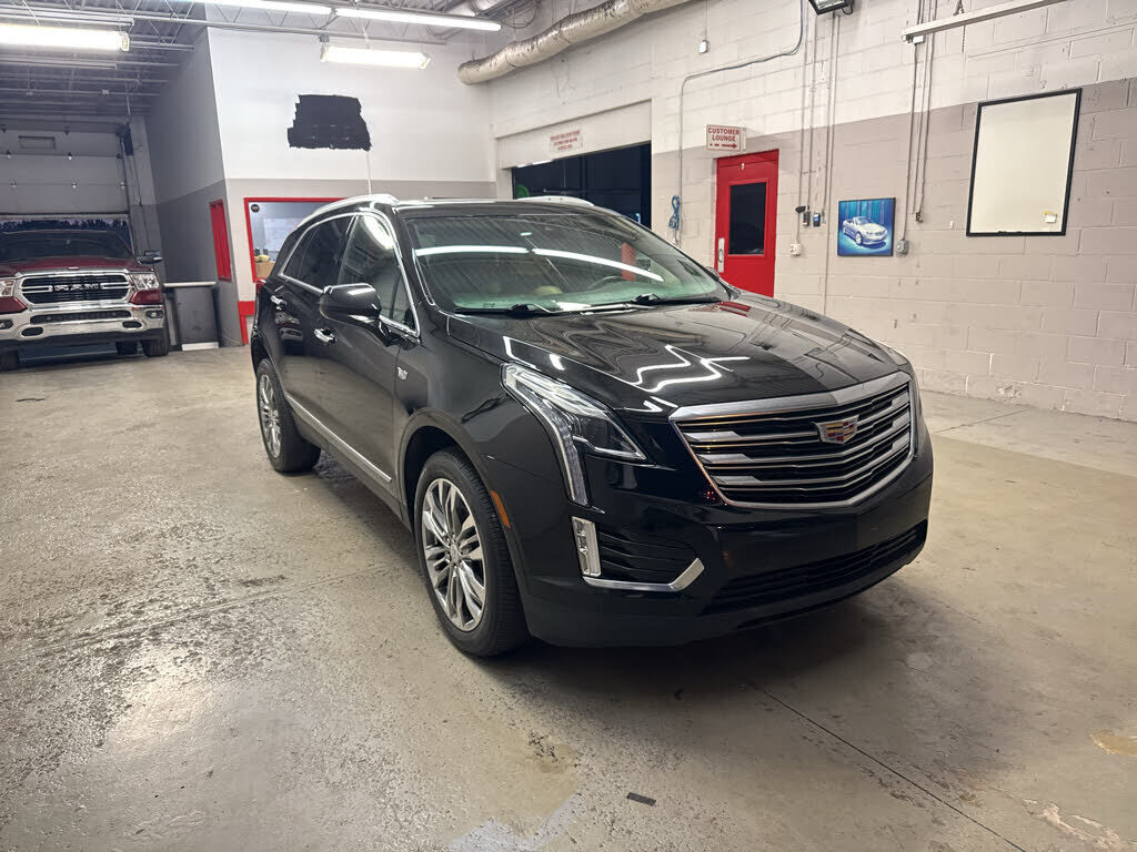 2017 CADILLAC XT5