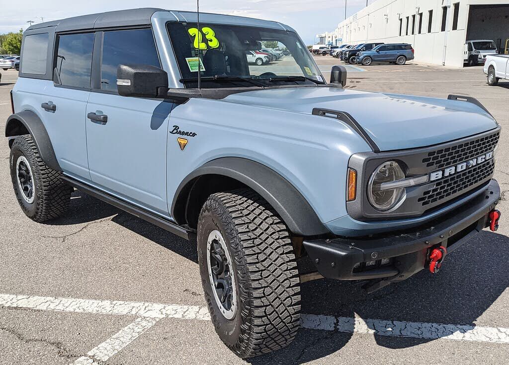 2023 FORD Bronco