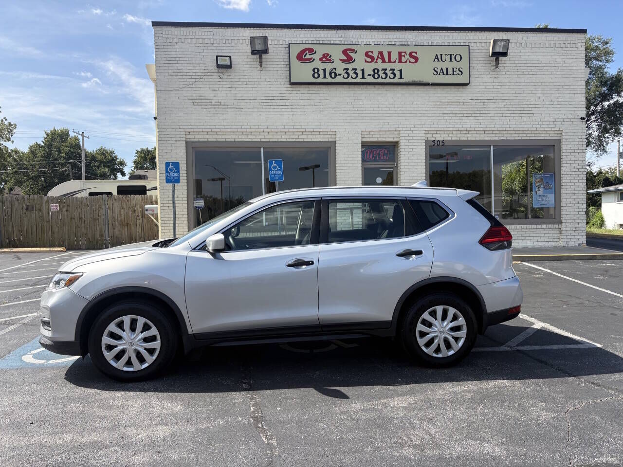 2017 NISSAN Rogue
