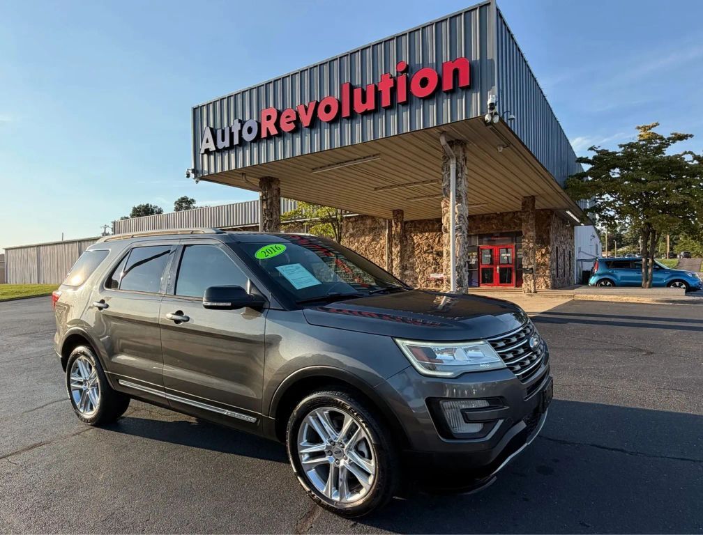 2016 FORD Explorer