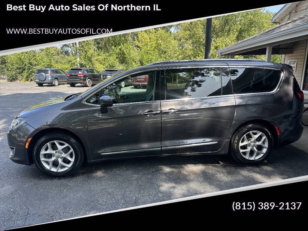 2019 CHRYSLER Pacifica