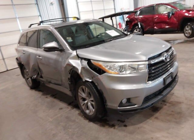 2014 TOYOTA Highlander