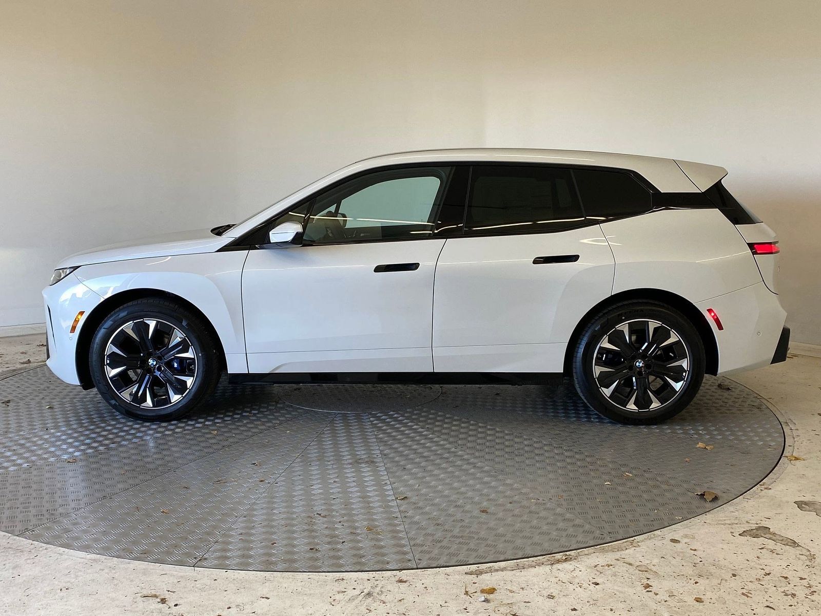 2026 BMW iX
